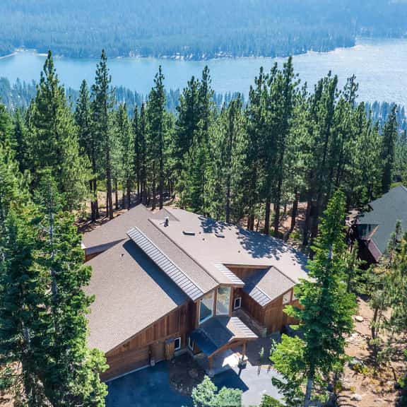 Mountain & lake-view w/ spa, wet bar, pool access - Image 1